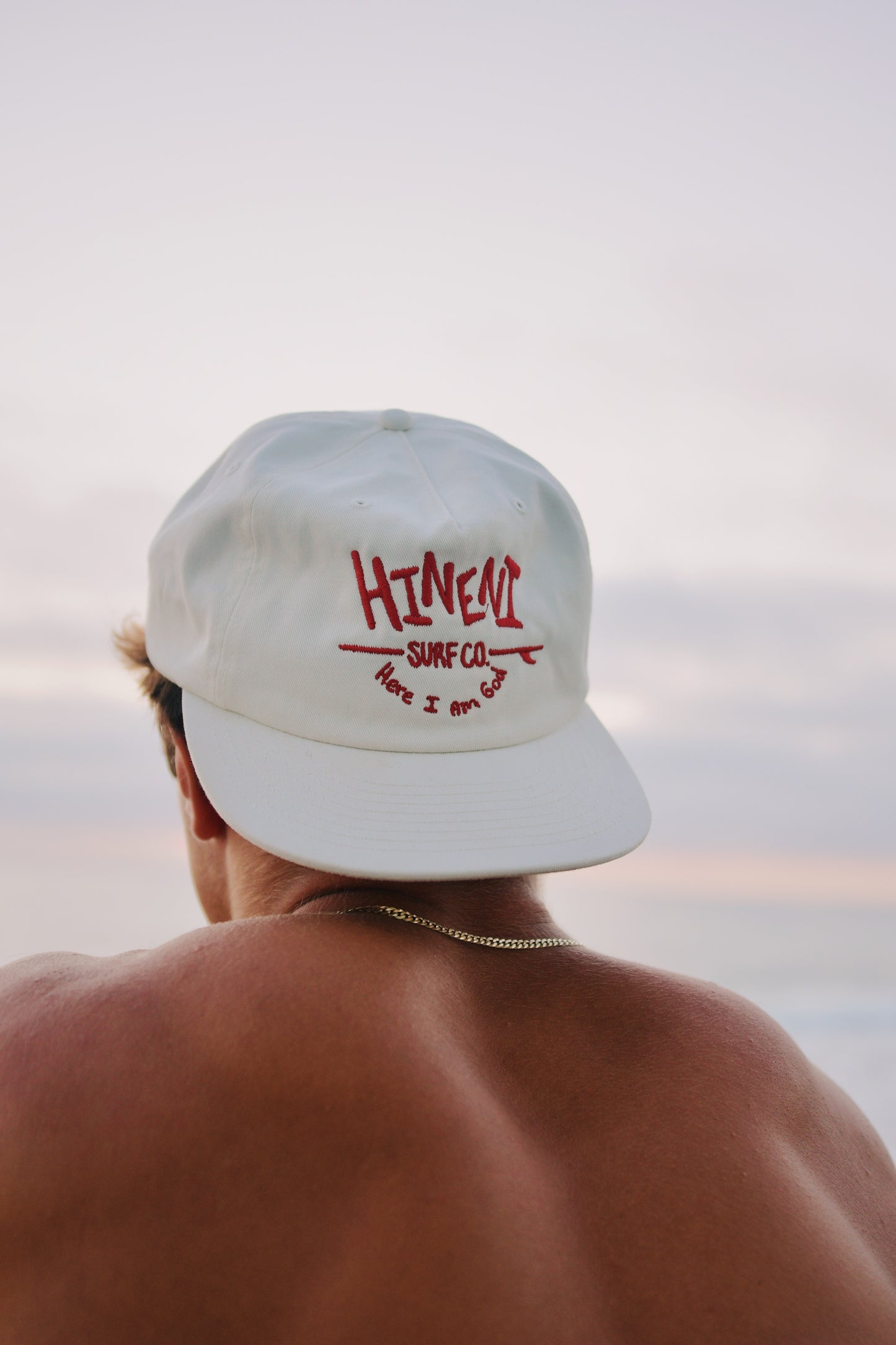 Hineni Hat