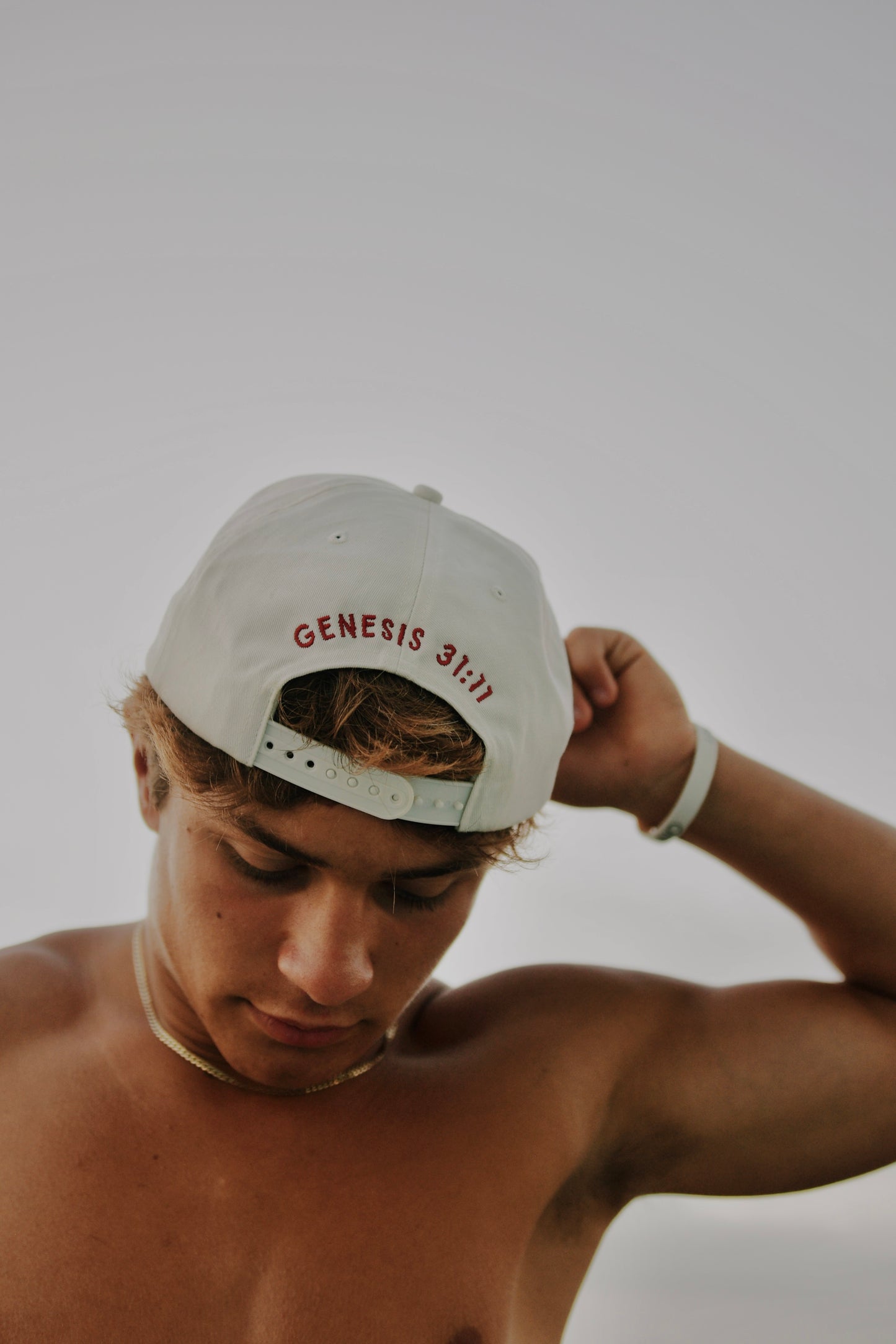 Hineni Hat